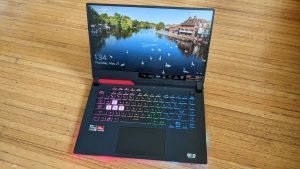 Laptop gaming terbaik 2022 Dengan Nilai Tertinggi